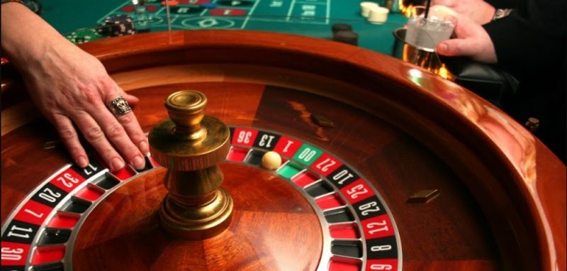 Chơi Roulette tại các cổng game bài để thử độ may mắn